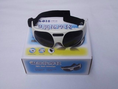 電子血壓計批發(fā)-深圳市舒思盾科技提供電子血壓計批發(fā)的相關介紹、產(chǎn)品、服務、圖片、價格眼部按摩儀,經(jīng)絡按摩儀、無線按摩儀、語音按摩儀、頸椎按摩儀、震動按摩儀、迷你振動暖手寶、電子血壓計批發(fā)、3D電子計步器、迷你三角按摩器、低周波按摩儀、美容保濕噴霧器、足部脈沖按摩儀、掌中寶低頻理療儀