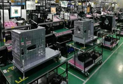 一臺(tái)高端數(shù)字放映機(jī)如何被&ldquo;出品&rdquo;上海索廣映像參觀(guān)記